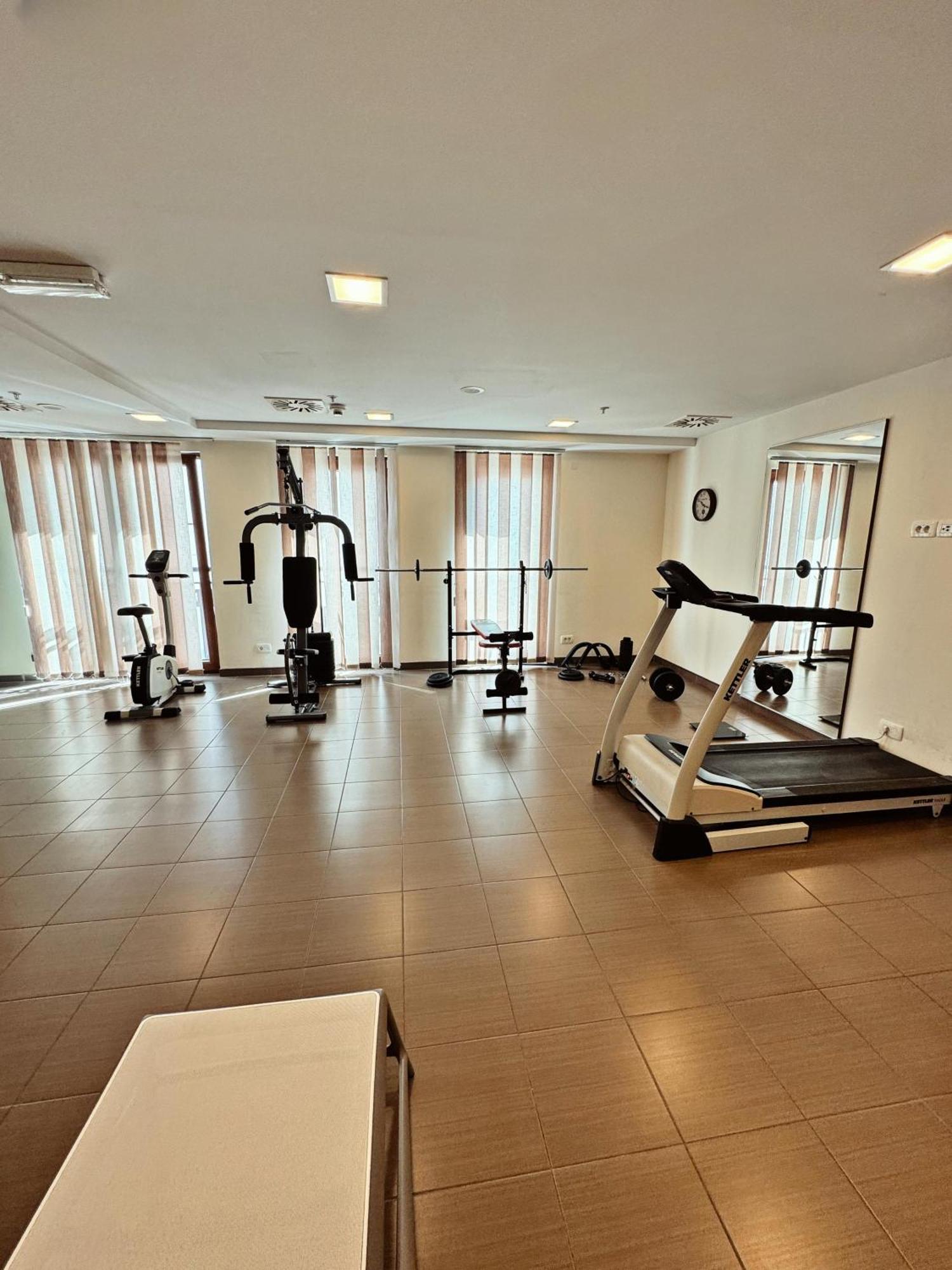 Hotel Pine Tivat Exterior foto